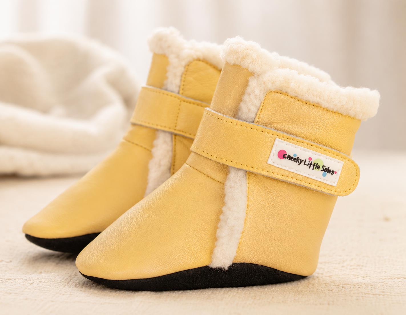 polar boots - yellow